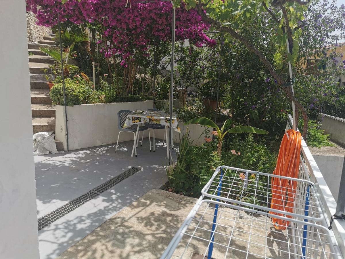 Apartman Tudor Kuzma Hvar Exteriér fotografie